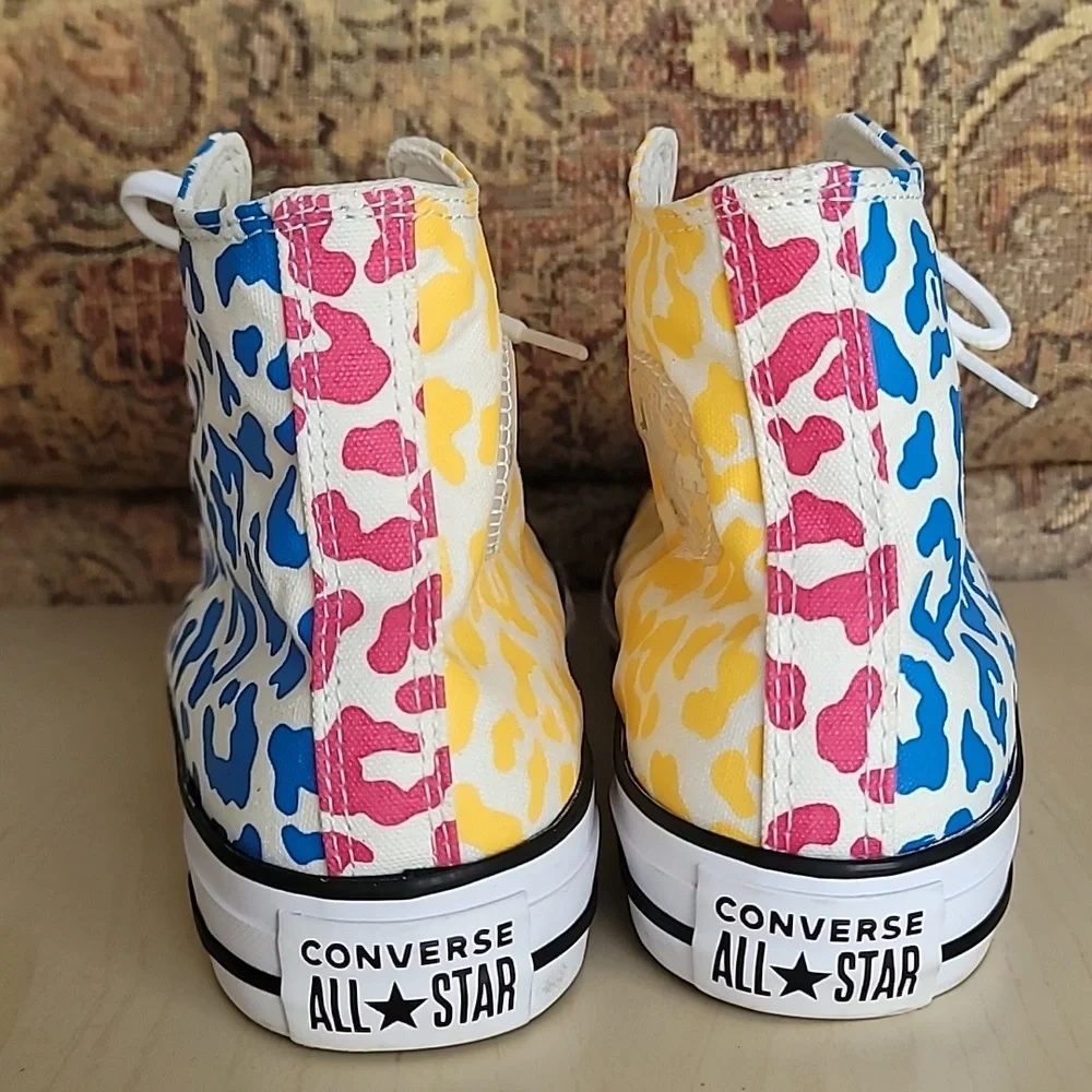 Converse Chuck Taylor High Top Multi Color Leopard Junior 6/Women's 8